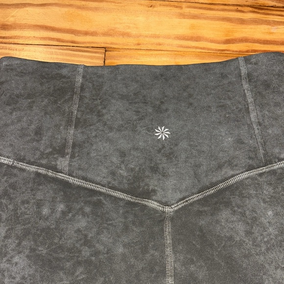 Athleta Elation Garment Dye 7/8 Tight Mountain Olive S/598772 - Picture 5 of 5